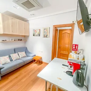 https://habitaciones-ayuntamiento-san-sebastian.sansebastianhotels.net