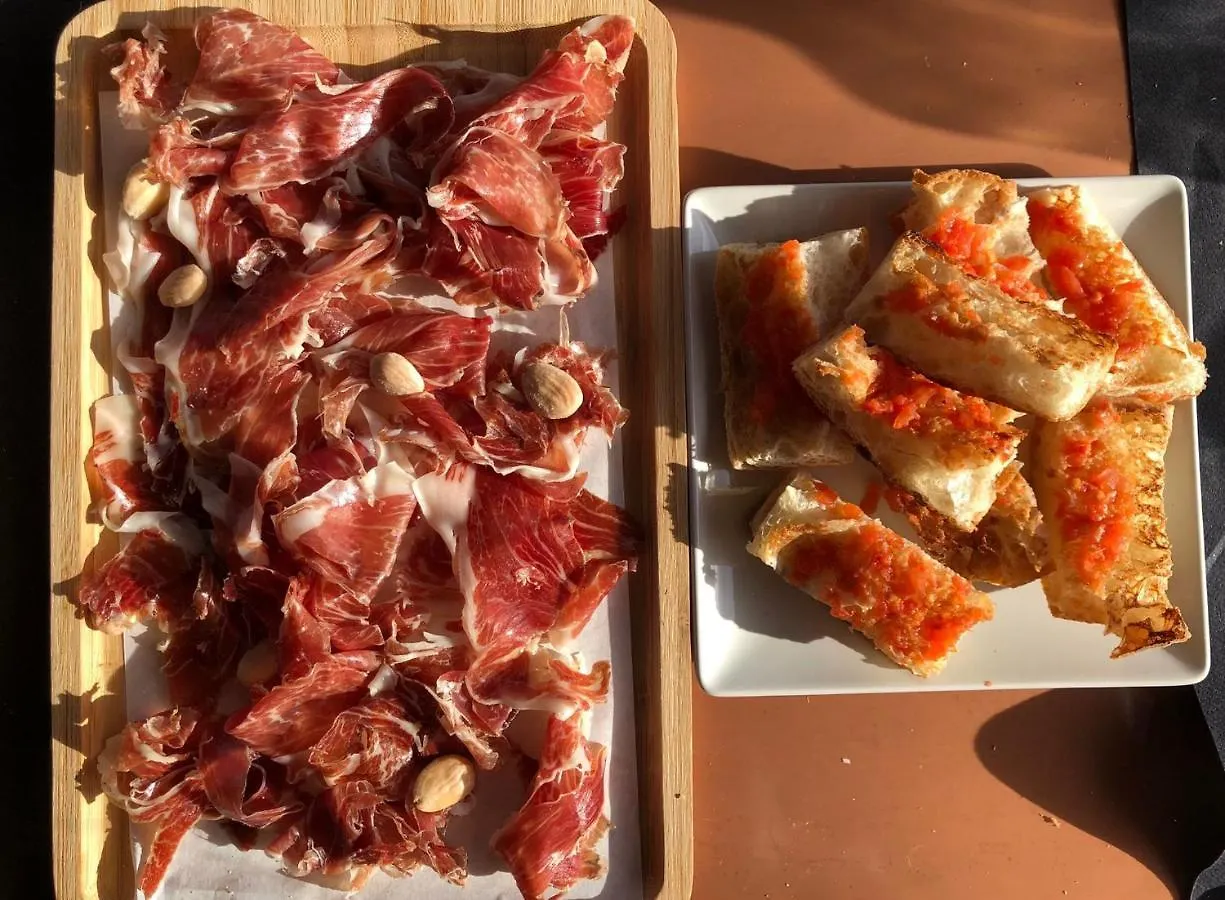 Cal Roure Boutique Hotel Igualada 4*,