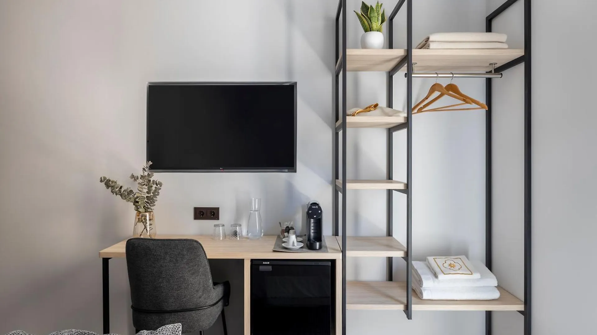 Cal Roure Boutique Hotel Igualada 4*,  Spain